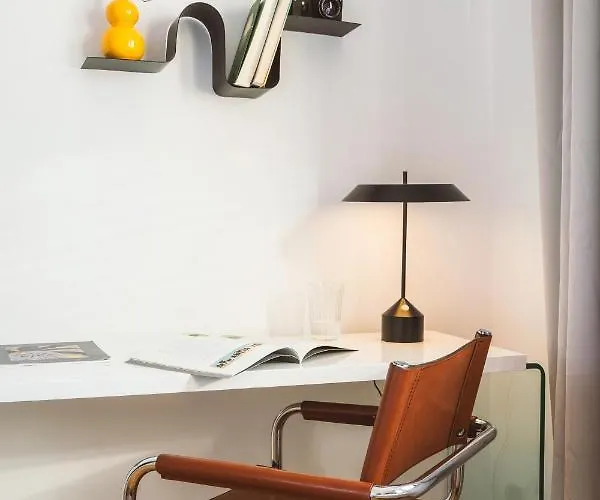 Concierge Eclectic Design شقة وارسو