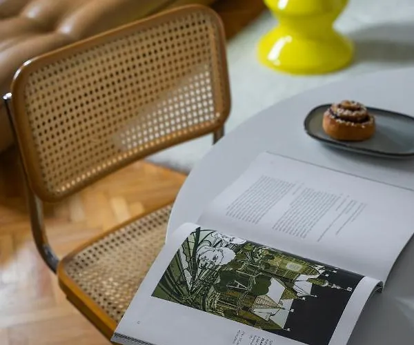 Concierge Eclectic Design *