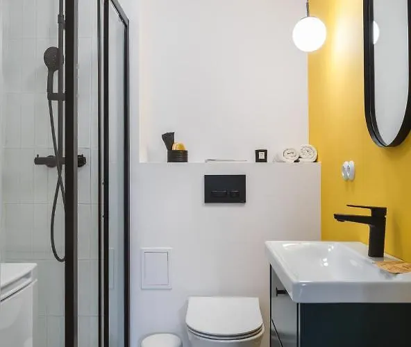 Concierge Eclectic Design شقة